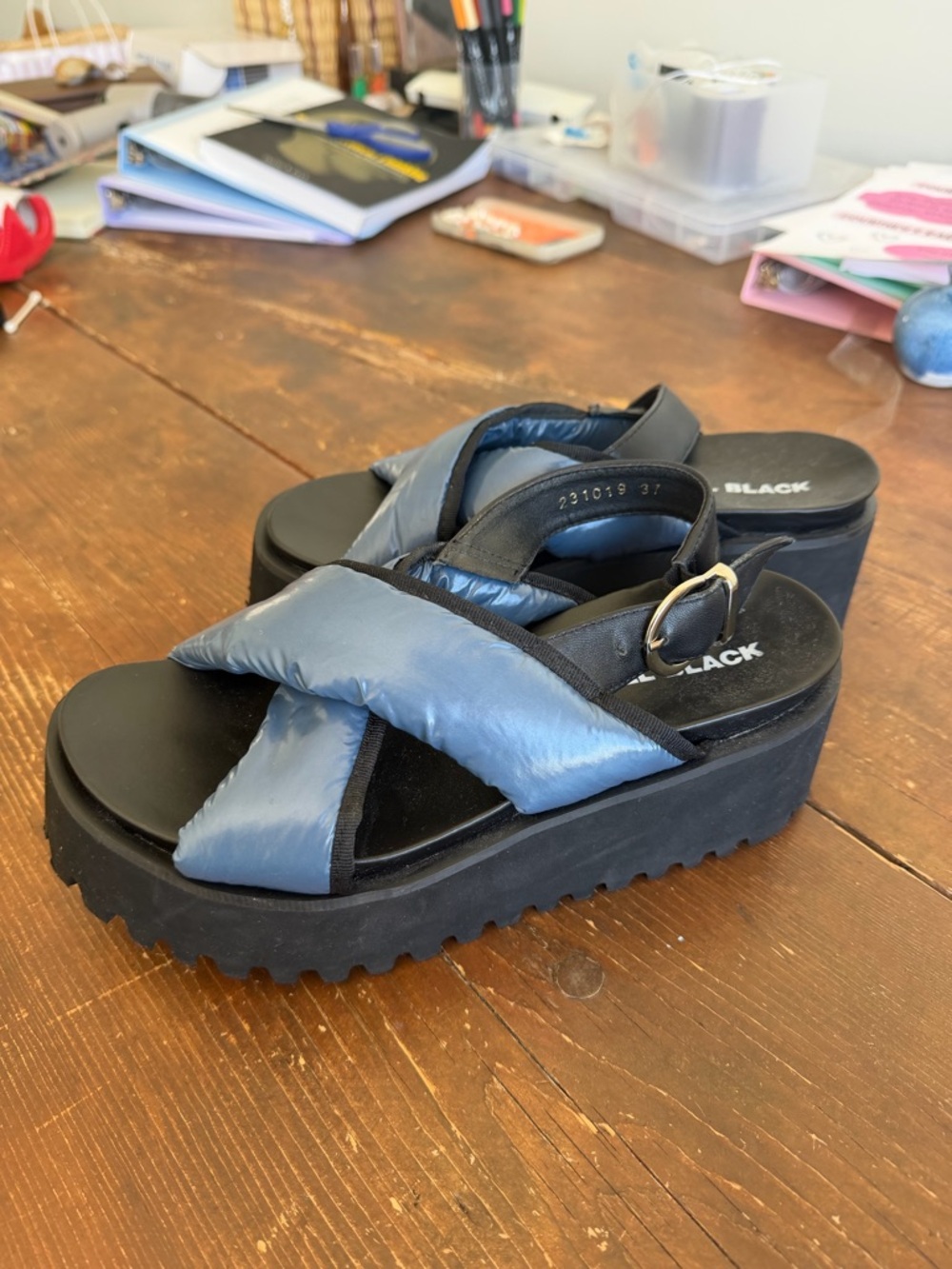 All Black Blue Padded Crisscross Platform Sandals - Black/Blue